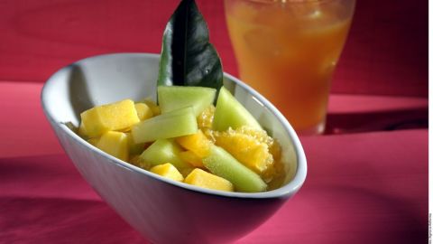 Frutas con miel de naranja.