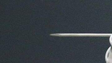 Un diseño de Gareth Pugh en la Semana de la Moda de París donde se mostraron tendencias geométricas.