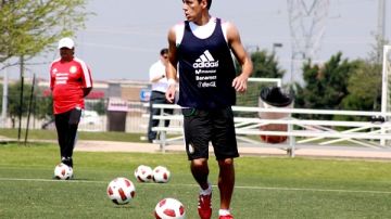 El futbolista mexicano Héctor Moreno es considerado por el "Chepo" de la Torre para los duelos contra Guyana y El Salvador.