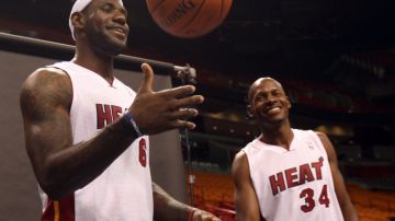Felices: Ray Allen y Lebron James, durante el media day del Heat de Miami.
