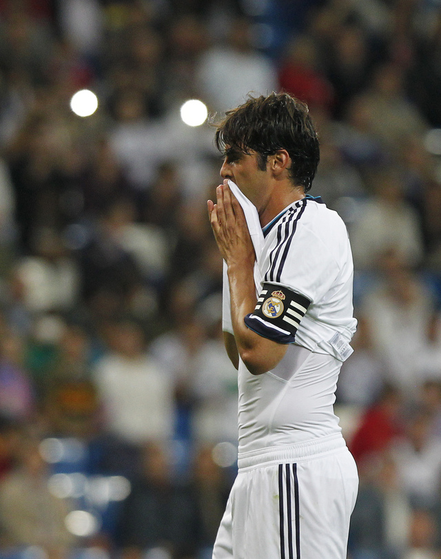 El brasileño Kaká dice que trabajará duro porque quiere jugar el Mundial que acogerá su país en el 2014.