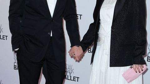Barrymore se casó en junio con Kopelman, quien trabaja como consultor de arte y es hijo del exdirector general de Chanel, Arie Kopelman.