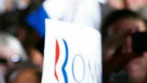 El candidato Republicano a la presidencia Mitt Romney asistió a un acto de campaña en el museo Wings Over the Rockies Air and Space en Denver el 1o. de octubre de 2012.