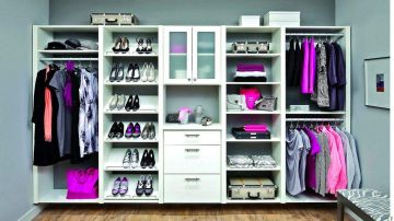 Organizar tu armario ayuda a mantener tus prendas en buenas condiciones.