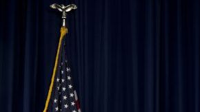 El Director de la Reserva Federal Ben Bernanke habla en una conferencia en Washington.