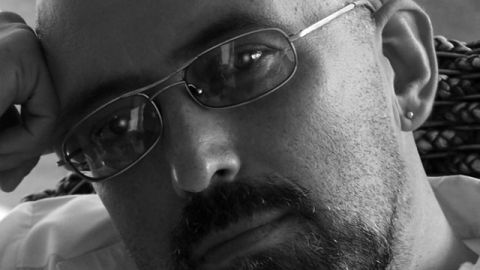 El escritor mexicano F.G. Haghenbeck es el autor de la nueva novela sobre la conocida pintora Frida Khalo.