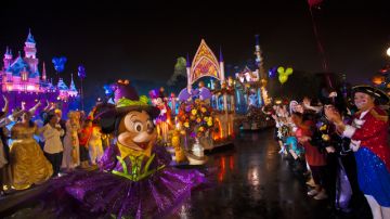 HalloweenTime en Disneyland se celebra a lo largo del mes.