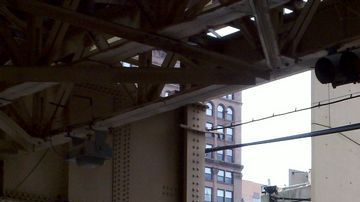 En una audiencia pública, el magistrado escuchó la declaración de inocencia de Alfredo Vázquez Hernández, de 57 años, quien llegó la semana pasada después de estar detenido 18 meses en México y fue alojado en el Centro Metropolitano de Detención.