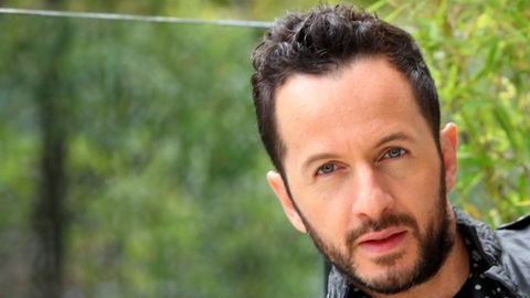 Oscar Madrazo ofrece su conocimiento sobre la moda masculina de vanguardia.