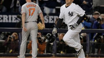 Yankees de Nueva York se impone a Orioles de Baltimore, con sendos jonrones de Raúl Ibañez.