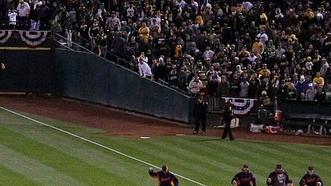 Tigres de Detroit disputará la serie de Campeonato en la Americana. Se impuso en cinco juegos a Atléticos de Oakland.