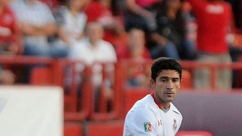 Los Xolos de Tijuana buscan ganarle al campeón vigente, Santos de Torreón.