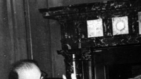 Un encuentro en septiembre de 1960 del líder cubano Fidel Castro (c), su canciller Raúl Roa (i), y  el ministro soviético Nikita Khrushchev.