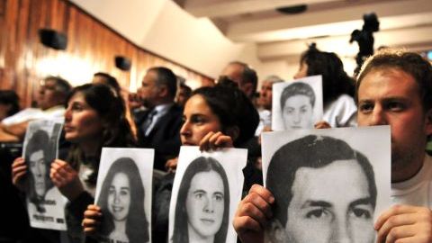 El Tribunal Oral Federal de Comodoro Rivadavia condenó a cadena perpetua a los excapitanes de fragata Emilio Del Real y Luis Sosa, y al cabo Carlos Marandino.