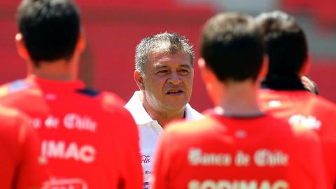 En la selección chilena, todos los jugadores apoyan al técnico Claudio Borghi.