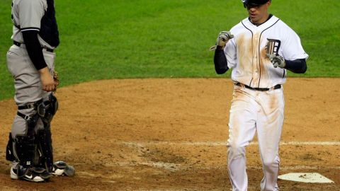 Los Tigres de Detroit vencen a Yankees y acarician la Serie Mundial.