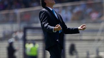 El técnico Mario Carrillo le da la espalda de forma casi definitiva a Romagnoli y Villa, quienes ni hicieron el viaje a Monterrey.