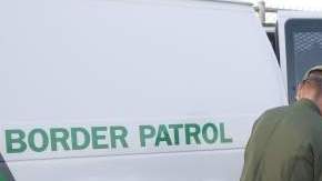 En varios de los incidentes en que los que ha habido muertos, los agentes respondieron a balazos a las agresiones con piedras.