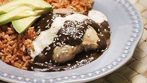 Mole Abuelita.
