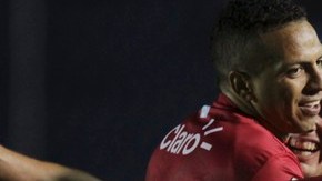 El brasilero Leandro Barrios se apuntó con un triplete en la goleada de los 'Rojos' del Municipal sobre el modesto Mictlán.