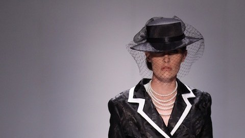 Las chaquetas de corte militae  vuelven a estar de moda.