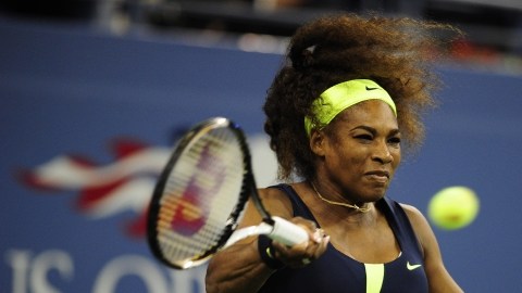 La norteamericana Serena Williams continuó con su dominio sobre la bielorrusa Veronika Azarenka.