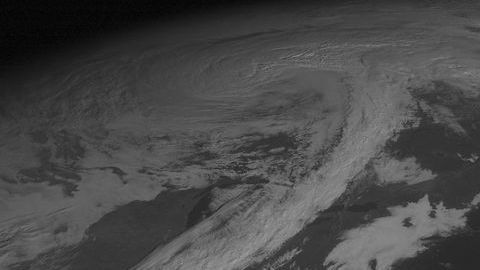 Se espera que “Sandy” siga avanzando hacia el norte durante el viernes, y que el sábado gire hacia el oeste.