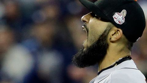 San Francisco se come vivos a los Tigres de Detroit y acaricia el titulo. En la foto, Sergio Romo.