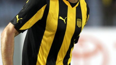 Juan Manuel Olivera de Peñarol,  goleador en Uruguay.