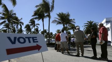 Electores de Florida participaron ayer lunes  en el voto temprano para   en la elección presidencial.