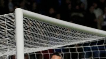 Javier "Chicharito" Hernández marcó otro gol, pero el Manchester United perdió 5-4 con Chelsea