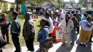 El Florida muchos electores hacen uso del voto tempranero ayer en