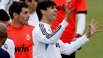 El volante Kaká,  del Real Madrid, fue convocado ayer por el seleccionador brasileño para el amistoso contra Colombia en East Rutherford, N.J.
