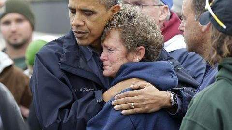 El Presidente Obama se reunió con los afectados y prometió que no los olvidará.