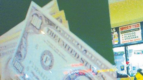 El envío promedio de cada remesa hacia México fue de 296.18 dólares.