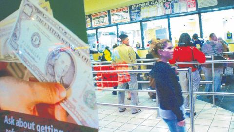 El envío promedio de cada remesa hacia México fue de 296.18 dólares.