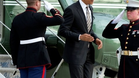 La respuesta del presidente de Estados Unidos, Barack Obama,  al desastre causado por 'Sandy' ha unido a varias comunidades en plena tormenta electoral por la Casa Blanca.