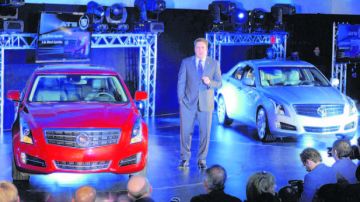 El presidente de GM, Mark Reuss, presenta presenta el nuevo 2013 Cadillac ATS.
