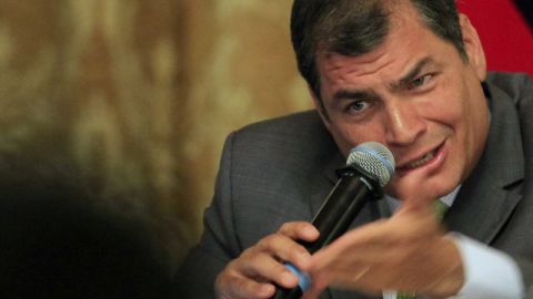 El Presidente de Ecuador, Rafael Correa, dijo que la denuncia de una operación de la CIA para desestabilizar su gobierno coincide con otra denuncia anterior.