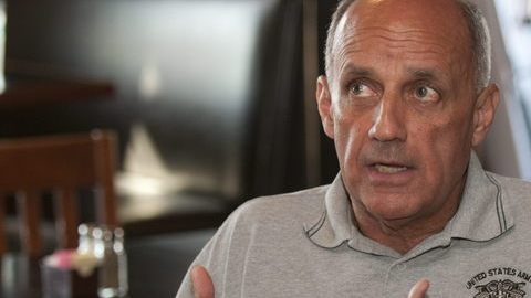El excirujano General de EE.UU. y candidato demócrata Richard Carmona puede convertirse en el primer puertorriqueño  en ser electo al Senado Federal.