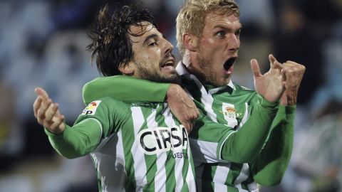 Betis derrotó 4-2 a Getafe y se metió a zona de Champions