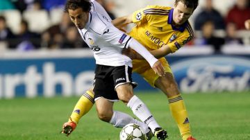 Andrés Guardado jugó de titular en el triunfo 4-2 de Valencia sobre BATE Borisov