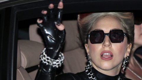 Lady Gaga hizo el donativo a su nombre, el de sus padres Joe y Cynthia, y de su hermana Natali.
