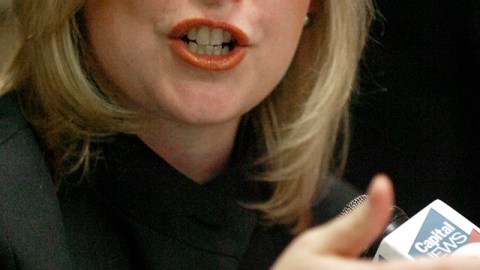 Kirsten Gillibrand ganó como senadora por Nueva York, mientras que Robert 'Bob' Menéndez lo hizo por Nueva Jersey.