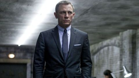 El guión de Skyfall lleva al agente con licencia para matar a escenarios personales nunca mostrados hasta la fecha.