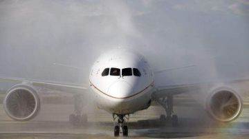 Más de 1,600 vuelos fueron cancelados en el área de Nueva York desde el miércoles debido a la tormenta invernal.
