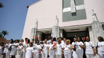 Las "Damas de Blanco" y otros activistas cubanos denunciaron la detención de alrededor de una veintena de personas en Cuba.