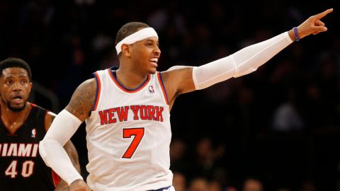 Carmelo Anthony lleva ayuda al barrio donde creció, afectado por “Sandy"
