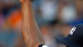 El relevista dominicano Rafael Soriano, que sustituyó a Mariano Rivera como cerrador de los Yankees la pasada campaña, se convierte en agente libre.