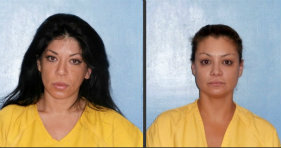 Vicky, a la izquierda, y Marisol Terrazas en la foto que le tomaron las autoridades en la Florida al arrestarlas.